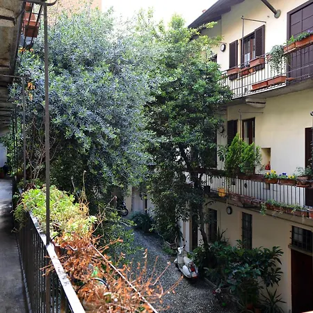 La Romantica * Milan